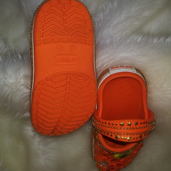 Orange Crocs - Picture 2 of 4